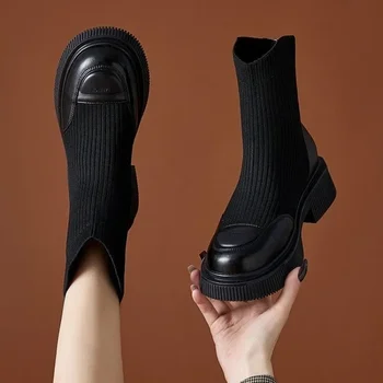 Kadın ayakkabısı Satılık 2023 Marka Fermuar kadın Botları Kış Yuvarlak Ayak Düz Kısa Varil Platformu Tıknaz Topuklu Streç Çizmeler